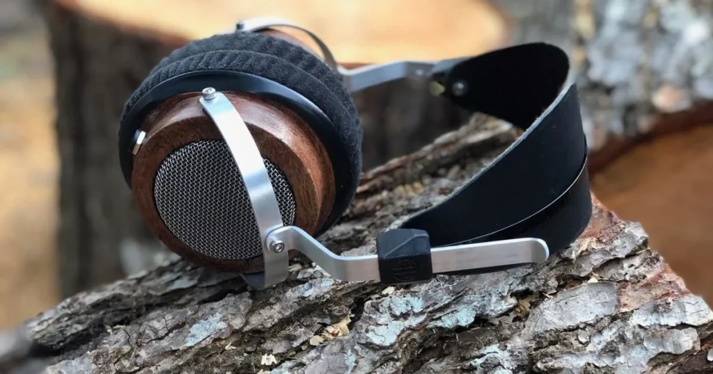 Hyland Headphones Review: Hyland Saturn One